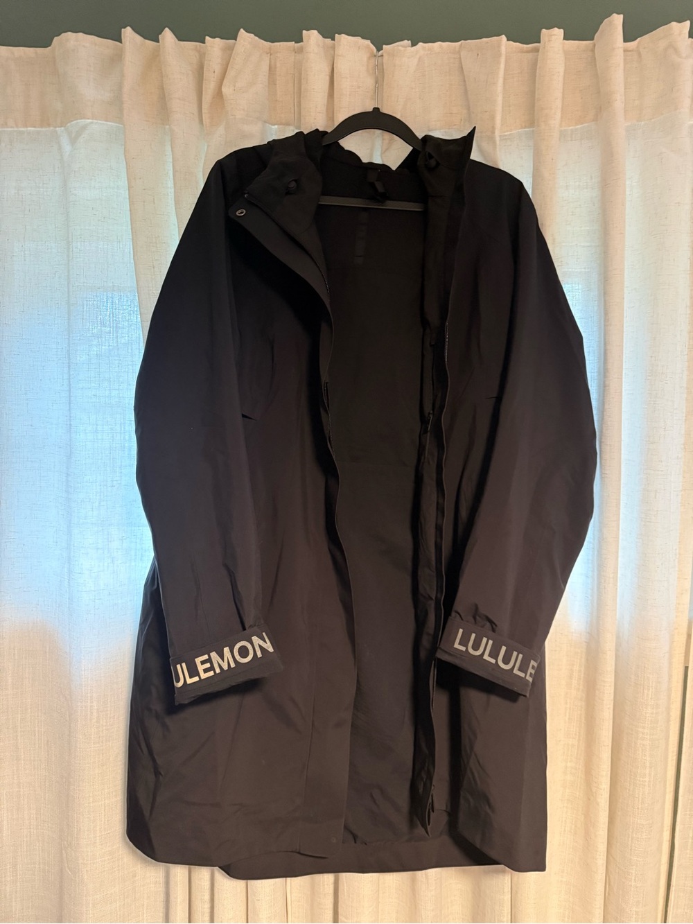 Lululemon Rain Rebel Jacket 10